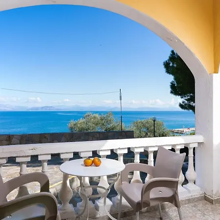 Dimitra * Benitses (Corfu)