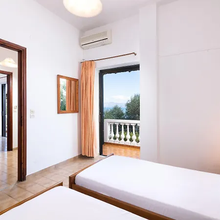 Apartment Dimitra Benitses (Corfu)