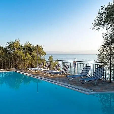 Dimitra * Benitses (Corfu)