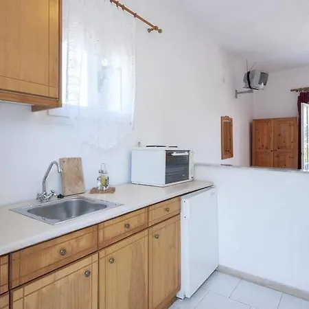 Apartment Dimitra *