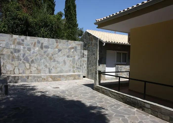 迪米特拉公寓 * 贝尼蔡斯