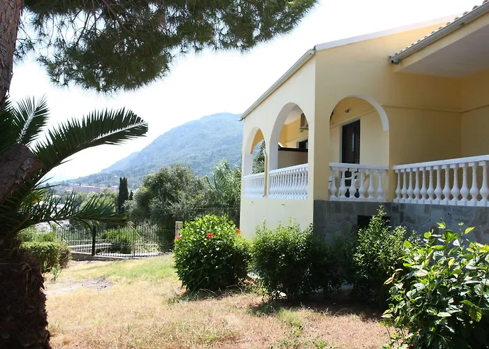 Dimitra * Benitses (Corfu)